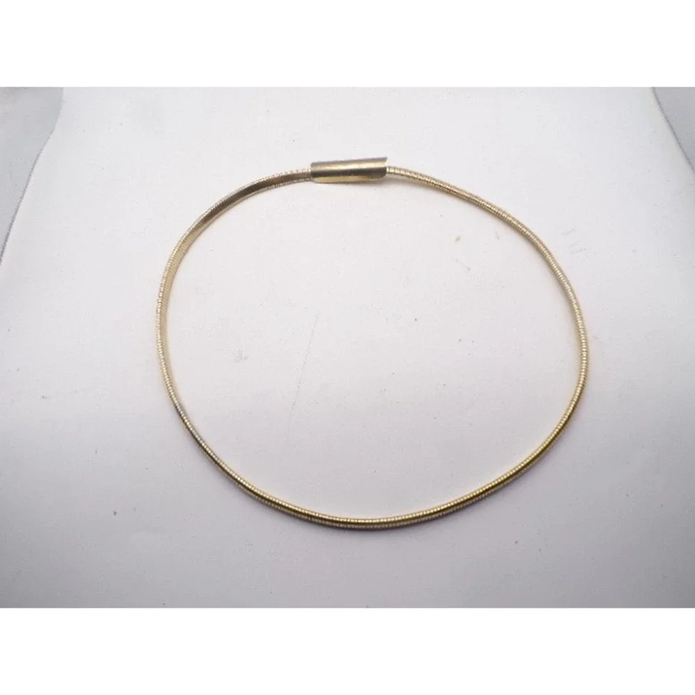 Gold Tone Omega‎ Belt Snake Chain Clasp Smooth Collar